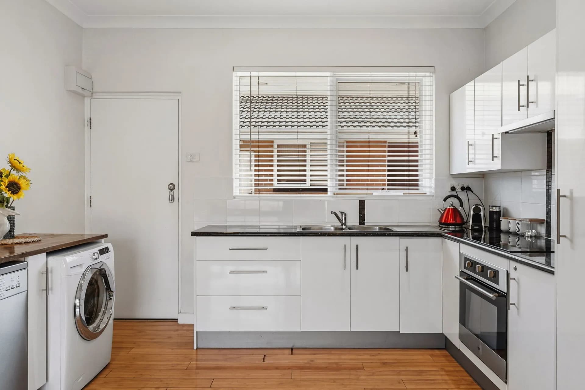 7/6 Byron Street, Glenelg - Thumbnail 6