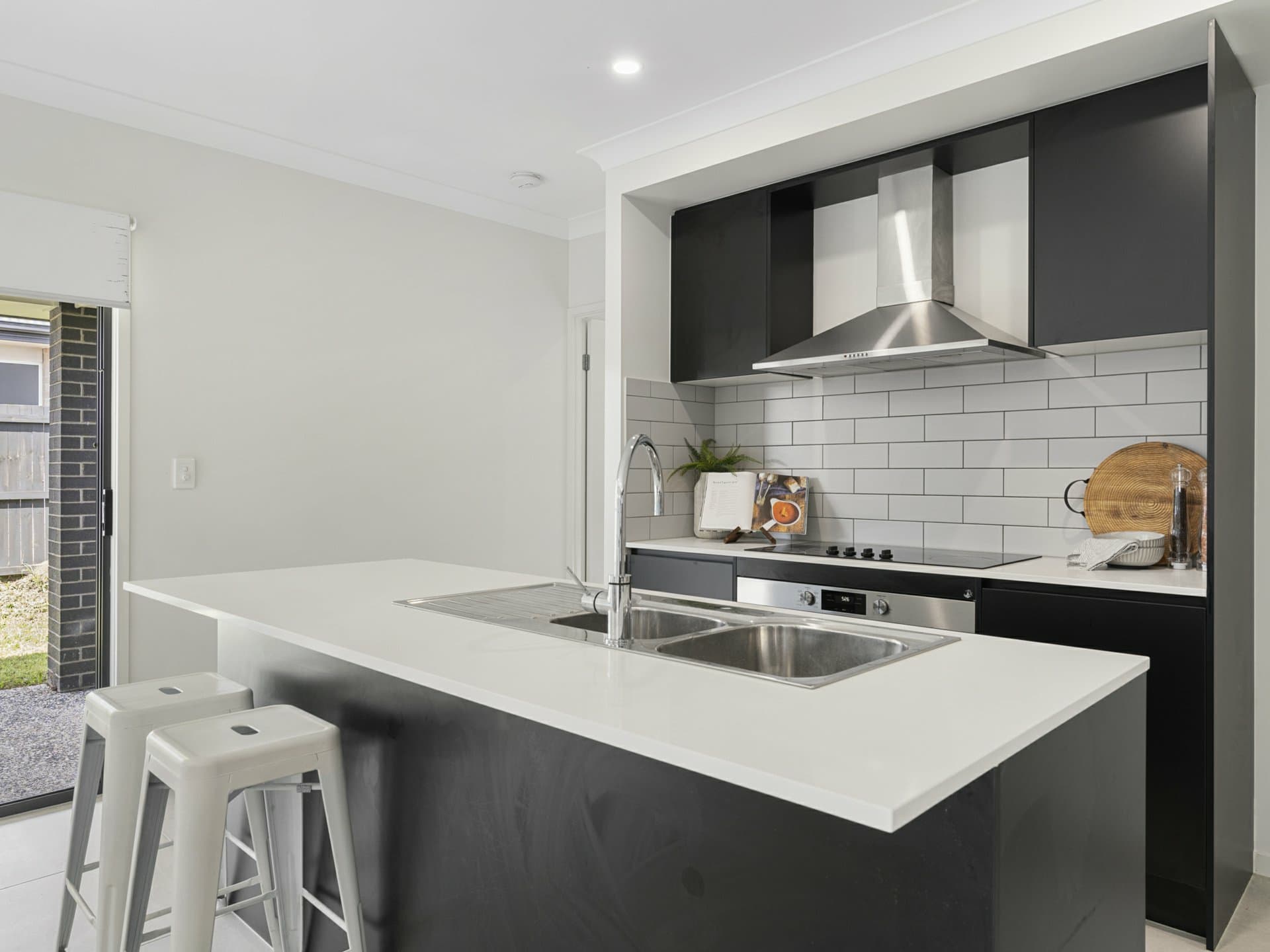 29 Birchwood Street, Park Ridge, Park Ridge - Thumbnail 2