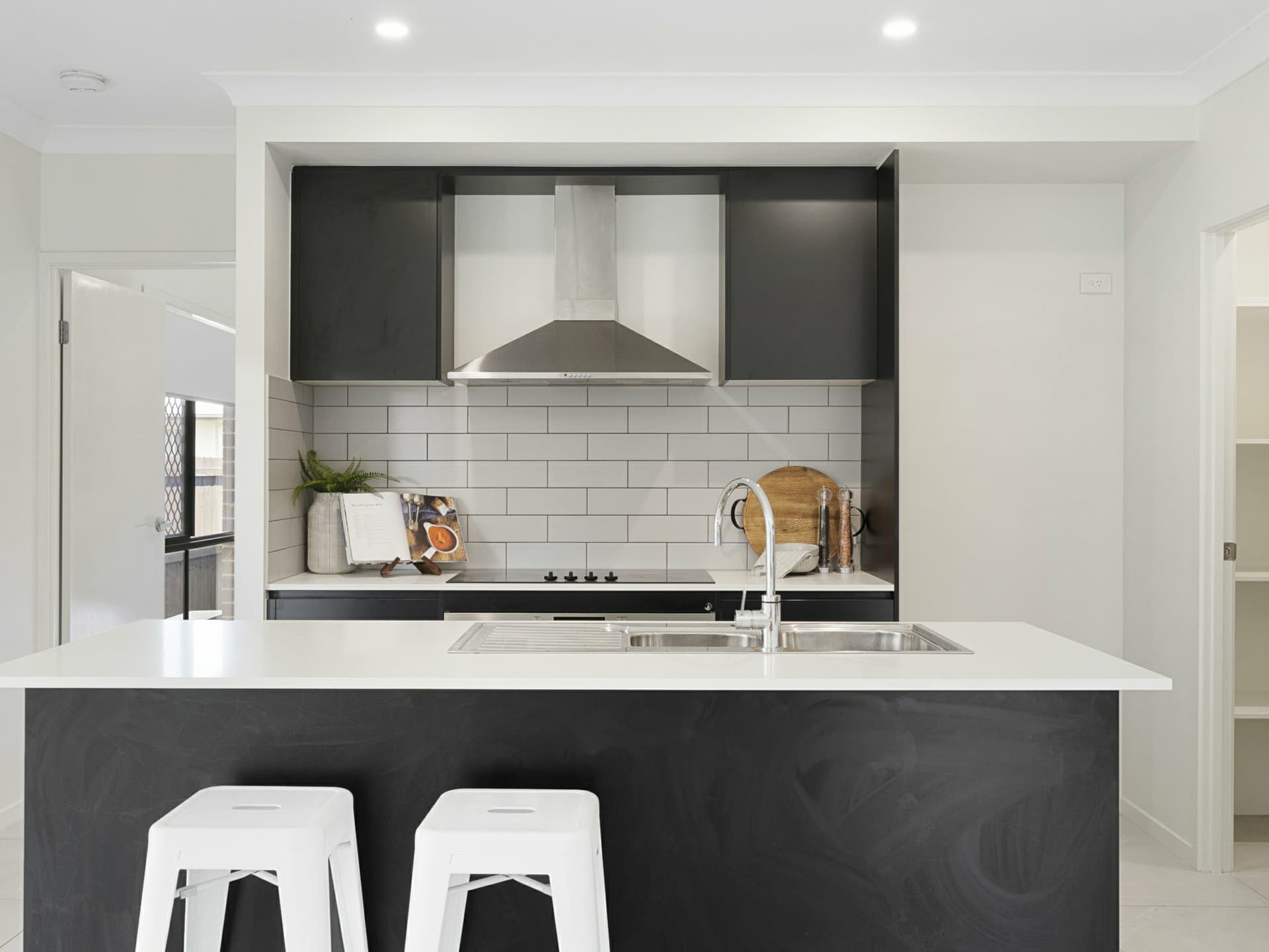 29 Birchwood Street, Park Ridge, Park Ridge - Thumbnail 3