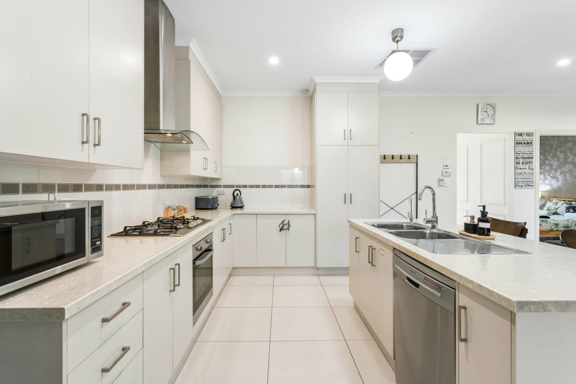 34 Meadowvale Road, Modbury, Modbury - Thumbnail 2