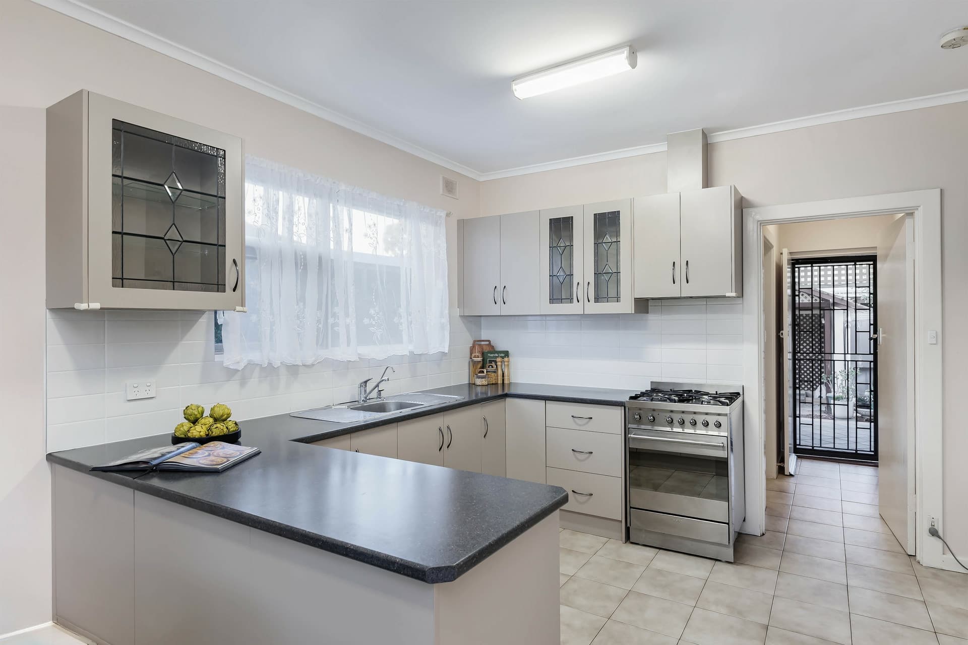 42 Oscar Street, Brooklyn Park, Brooklyn Park - Thumbnail 8