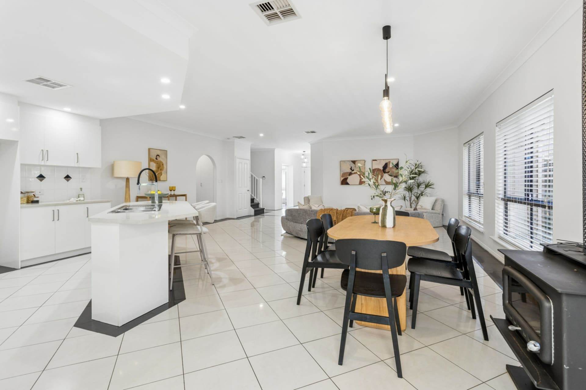 7 Isla Circuit, Mawson Lakes, Mawson Lakes - Thumbnail 8
