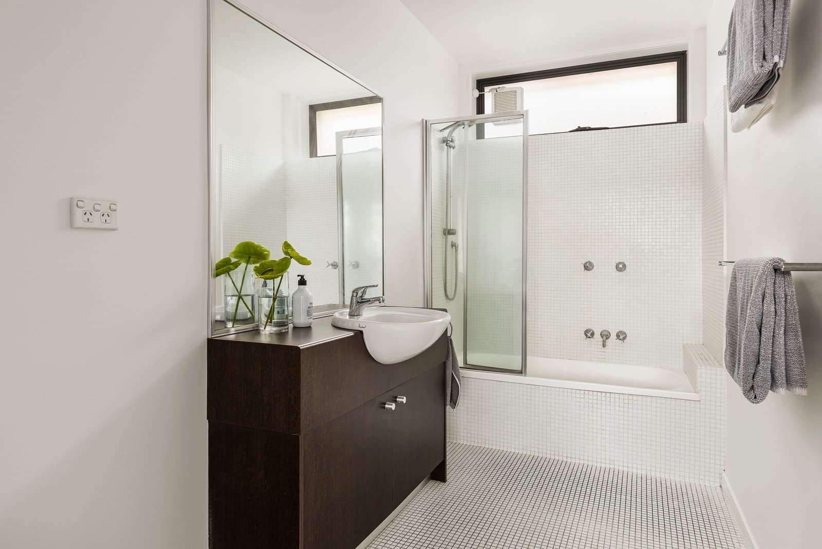 2/63 Cobden Street, Kew - Thumbnail 5
