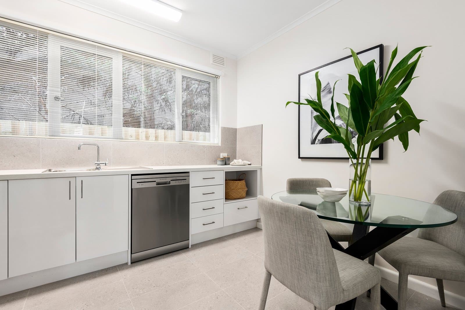 2/1277 Toorak Road, Camberwell - Thumbnail 2