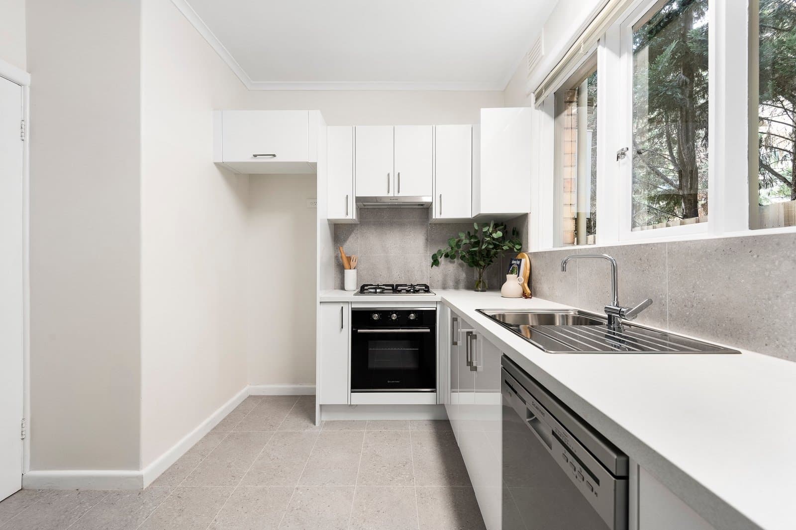 2/1277 Toorak Road, Camberwell - Thumbnail 3