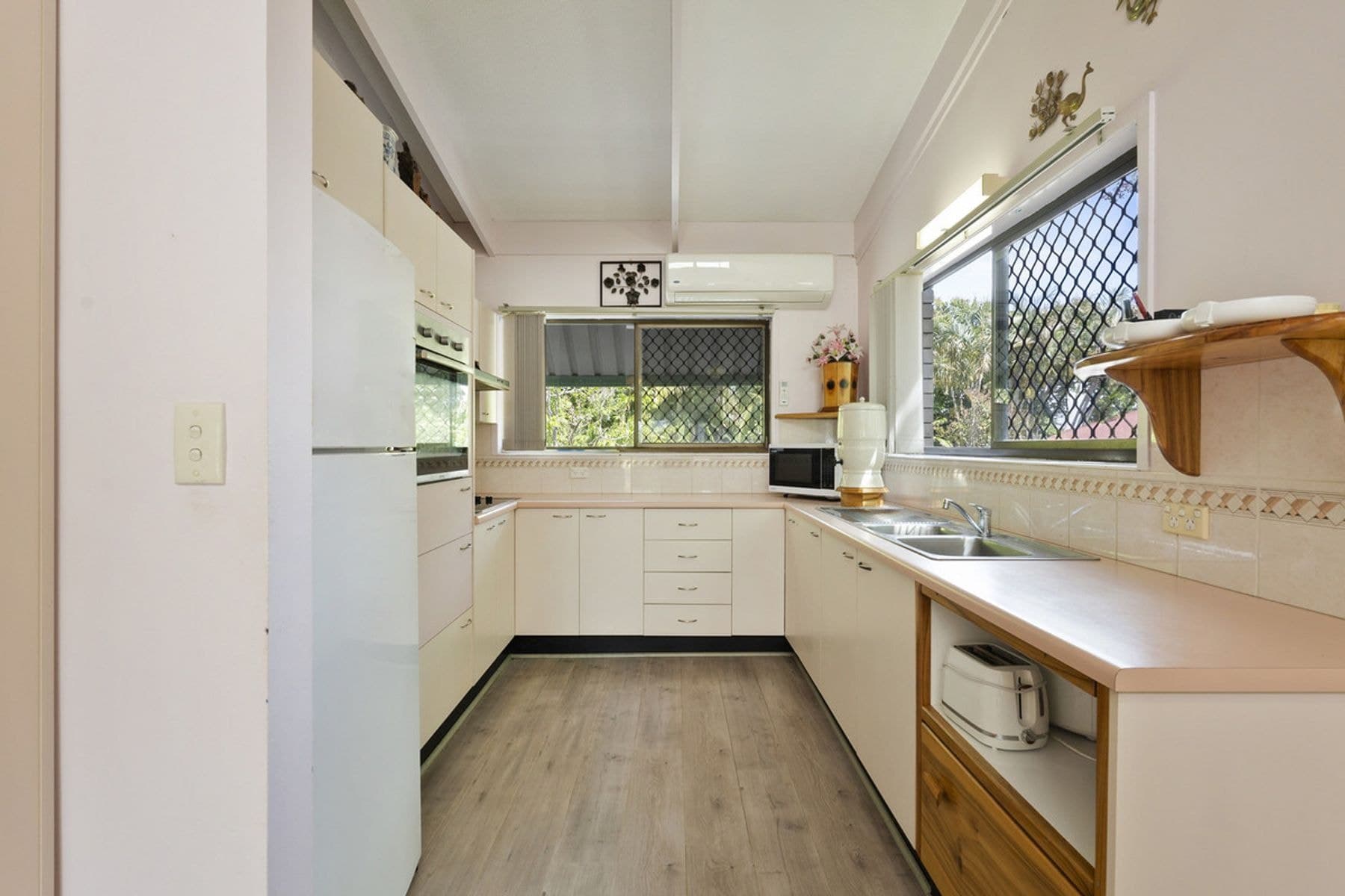 12 Moolau Avenue, Tweed Heads NSW 2485, Tweed Heads - Thumbnail 4