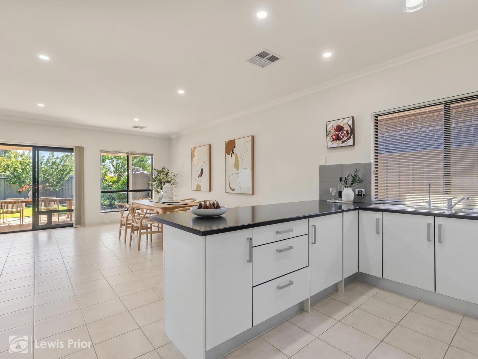 10A Ella Street, Dover Gardens SA 5048, Dover Gardens - Thumbnail 7