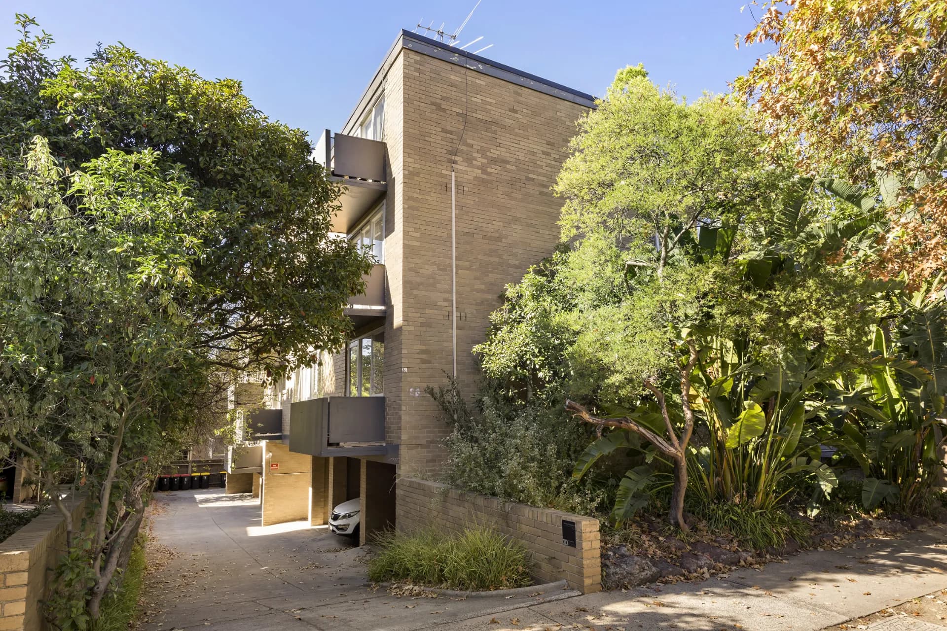 1/38 Kensington Road, South Yarra - Thumbnail 3