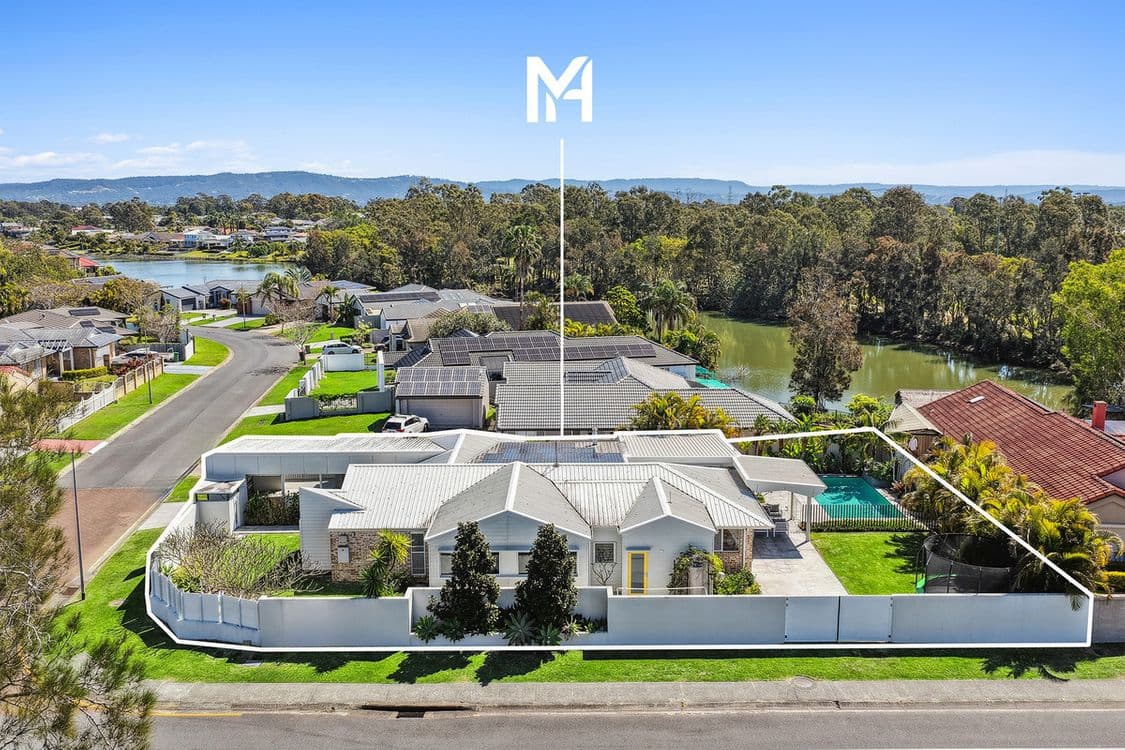 1 Vaucluse Place, Robina, QLD 4226, Robina - Thumbnail 2