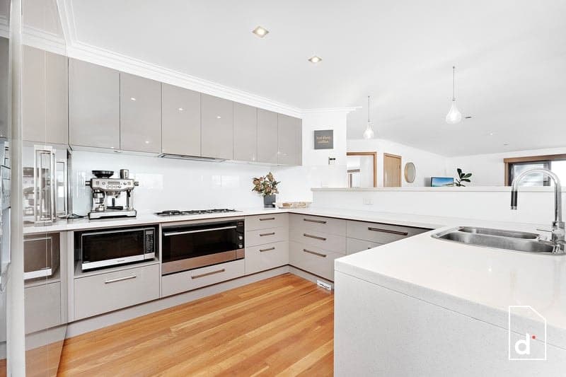 11 Mountain Road, Austinmer, NSW 2515, Austinmer - Thumbnail 6