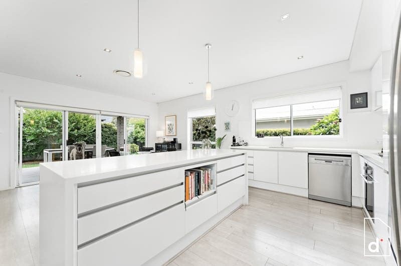 4 Kilncar Crescent, Thirroul, NSW 2515, Thirroul - Thumbnail 3