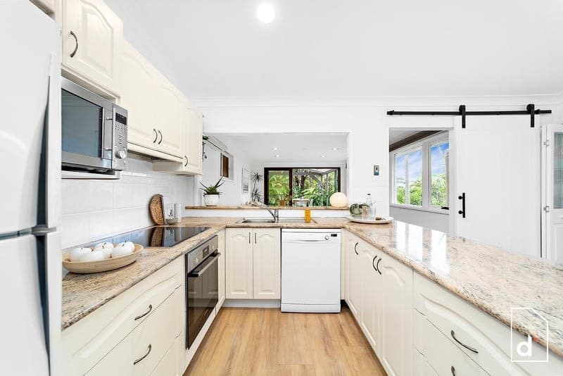 13 Treetop Glen, Thirroul, NSW 2515, Thirroul - Thumbnail 8