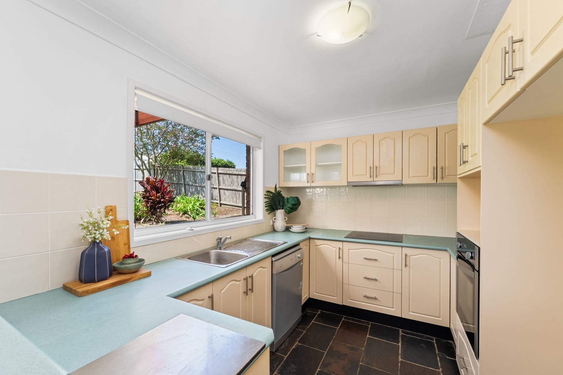 15 Pendant Parade, Killarney Vale, Killarney Vale - Thumbnail 3