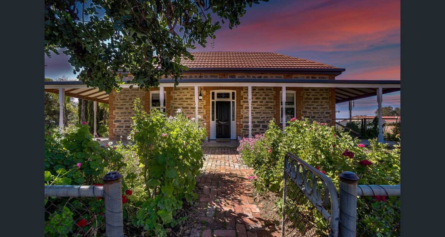 13 Adelaide Road, Palmer SA 5237, Palmer - Image 1