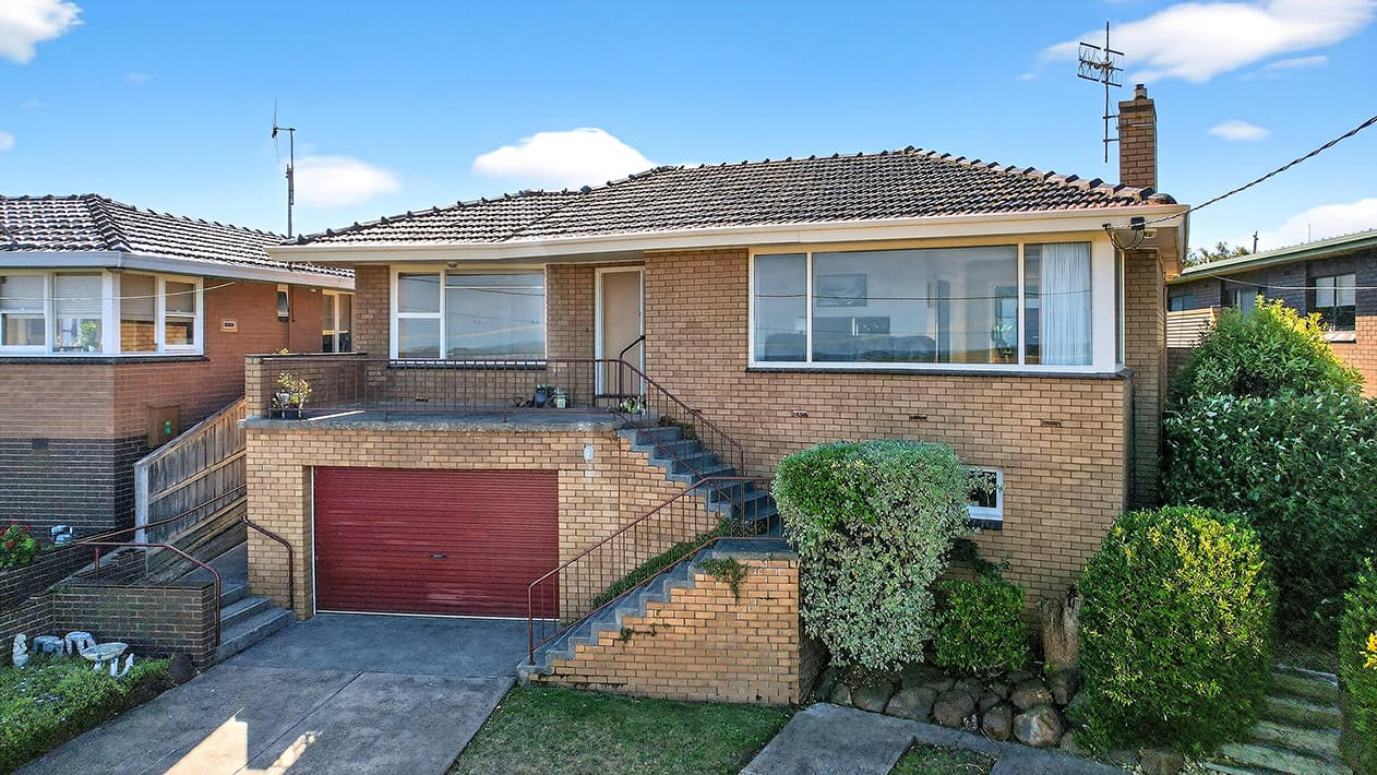 17 Maxwell Grove, Warrnambool, Warrnambool - Thumbnail 2