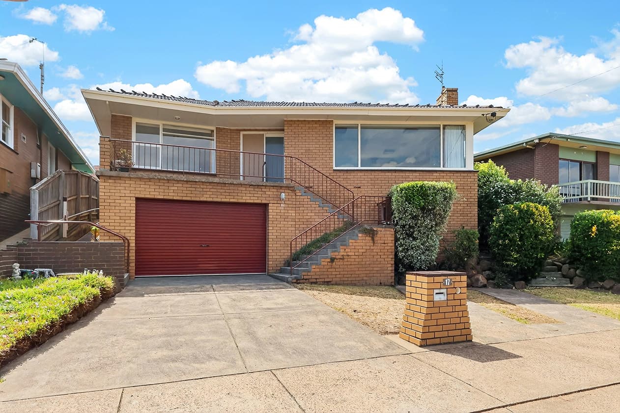 17 Maxwell Grove, Warrnambool, Warrnambool - Thumbnail 3