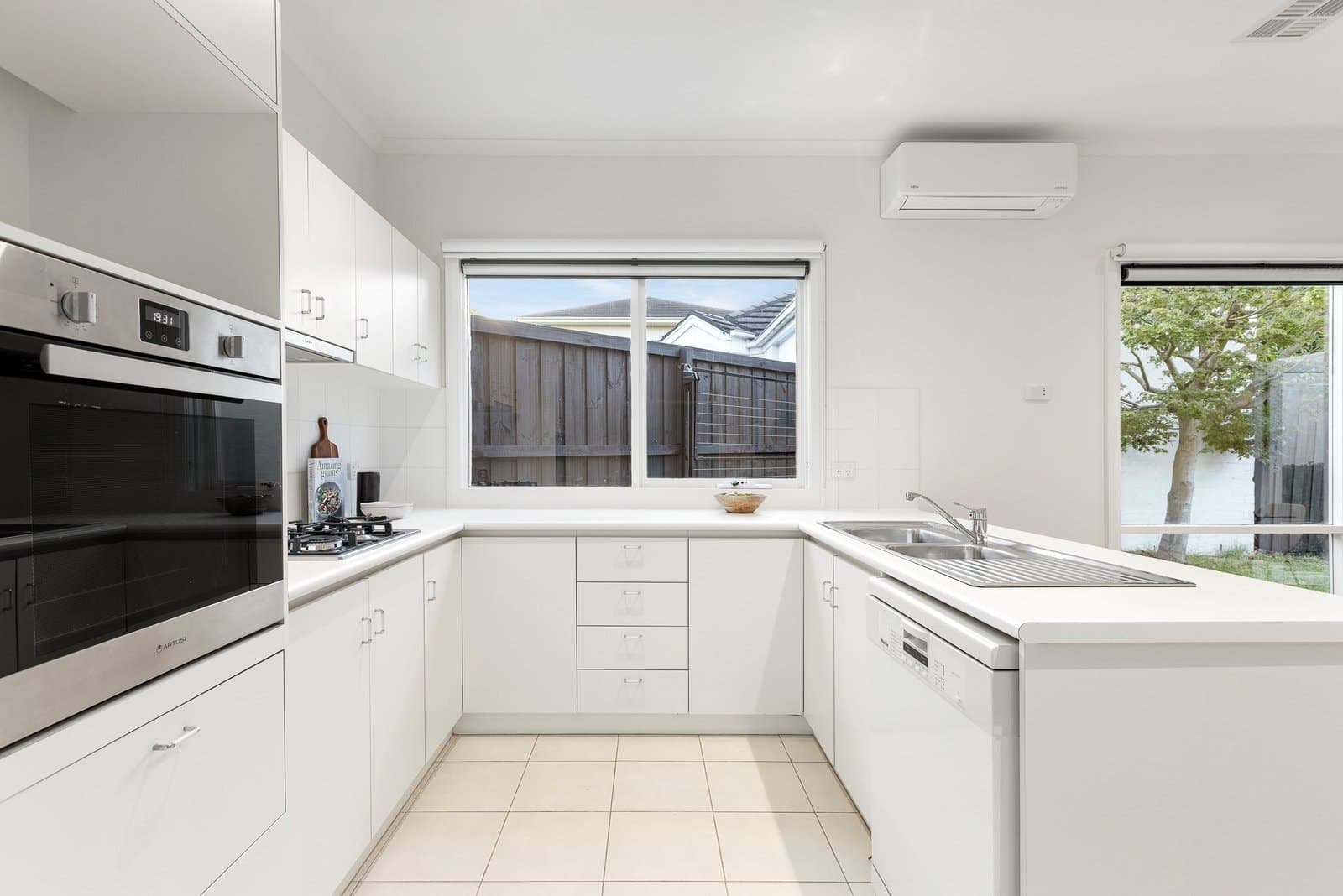 7 Carrington Grove, Brighton East - Thumbnail 8