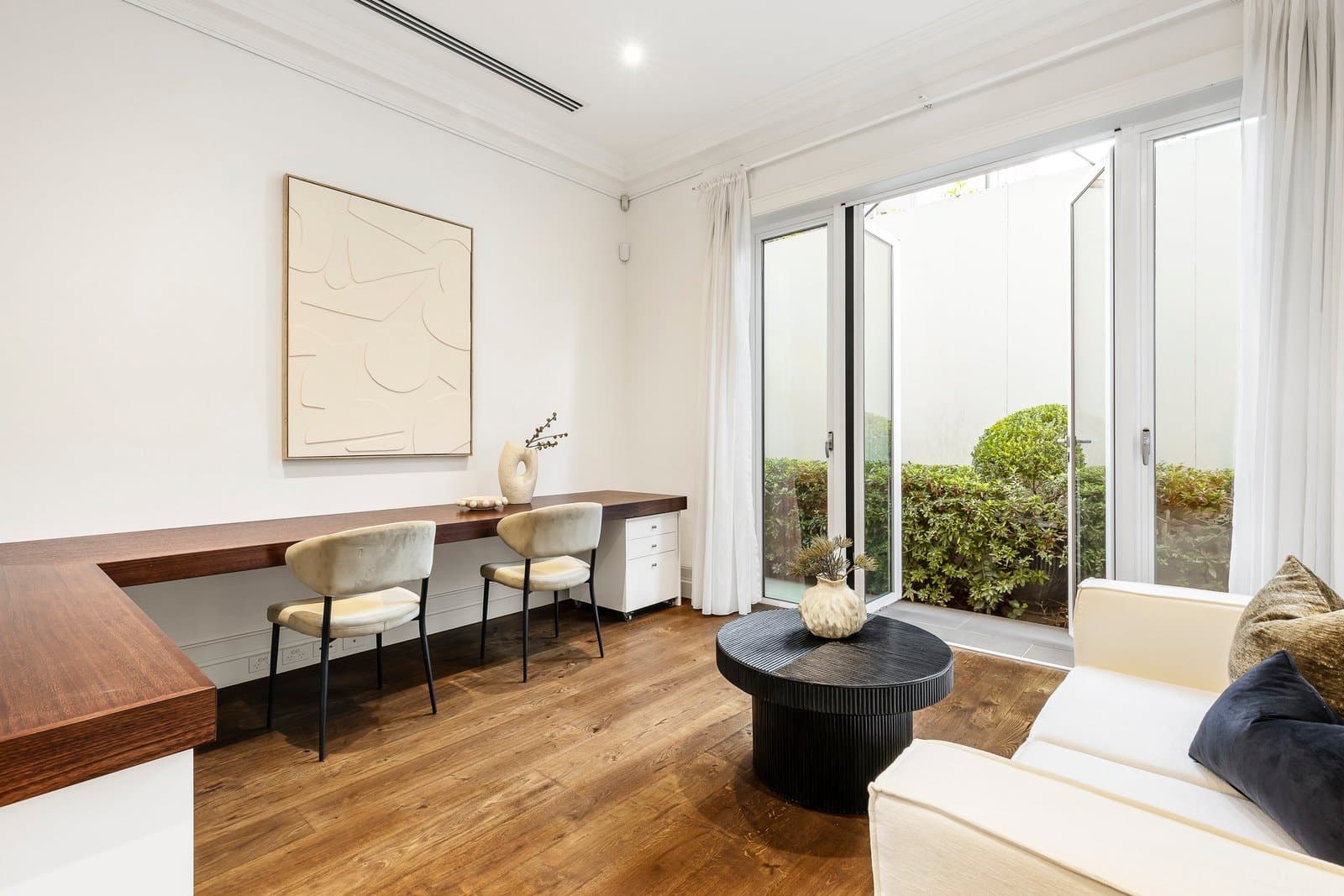 2/82 Mathoura Road, Toorak - Thumbnail 7