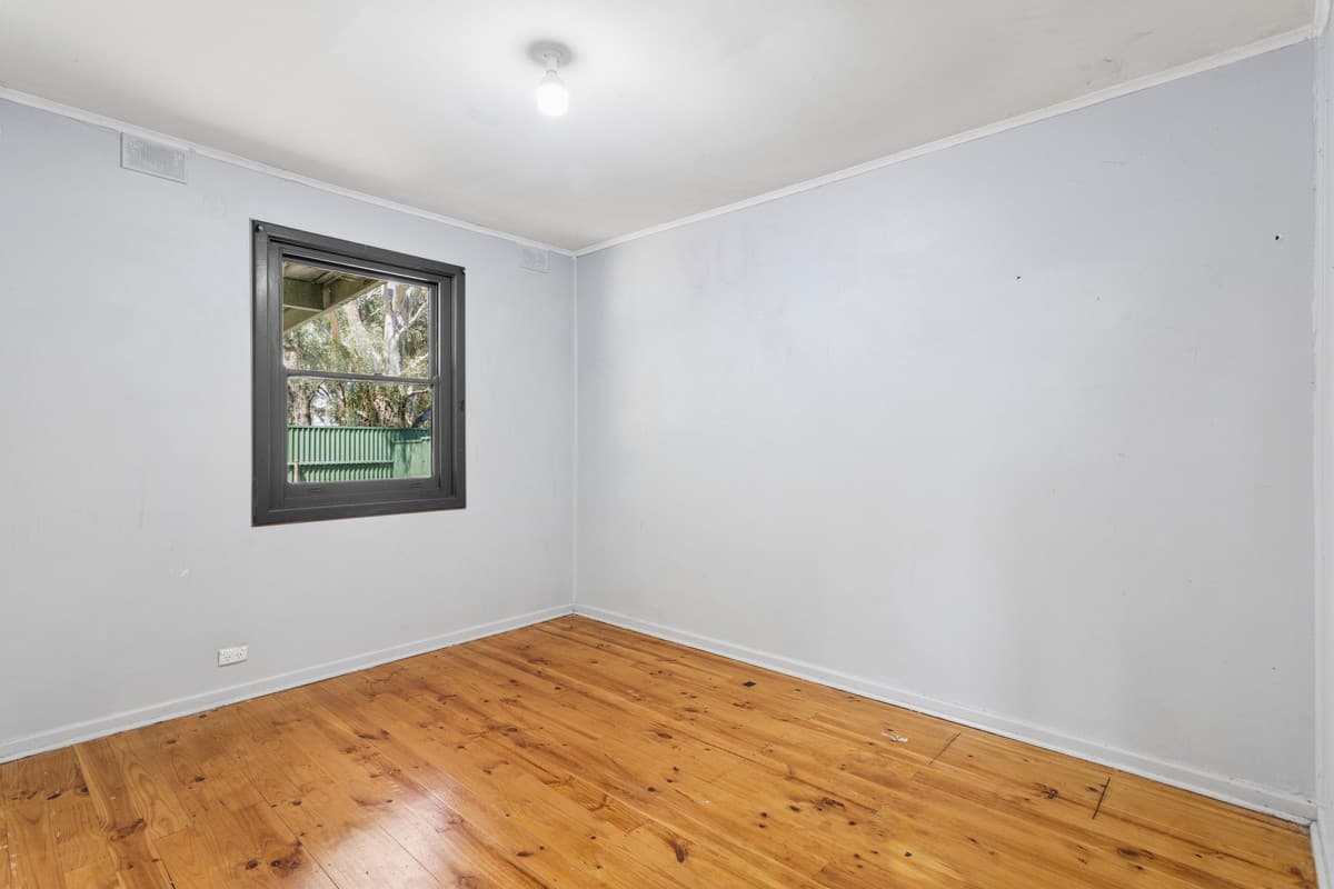 33 McCabe Avenue, Parafield Gardens SA 5107, Parafield Gardens - Thumbnail 4