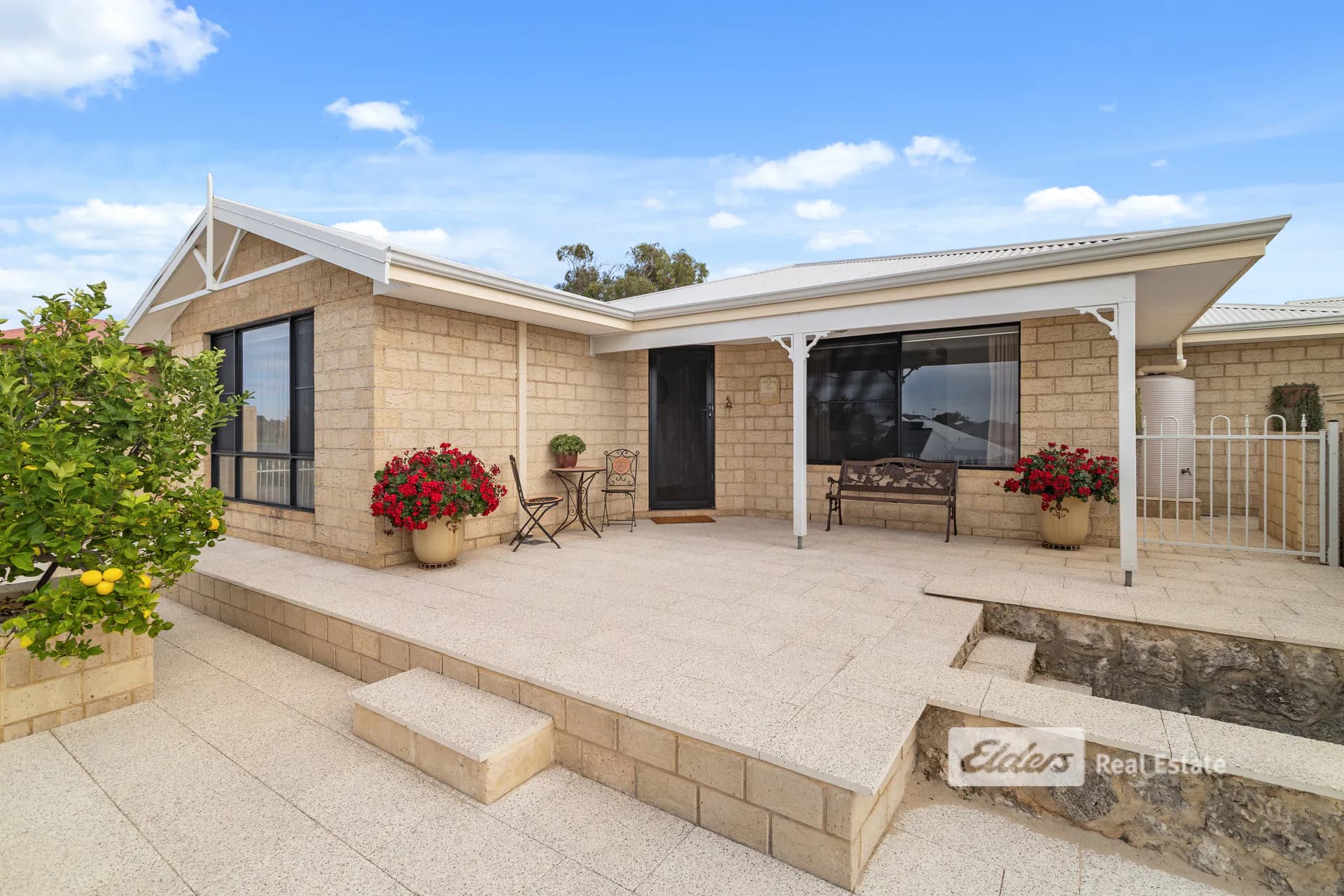 61 Barnes Avenue, Australind, WA, 6233, Australind - Image 1
