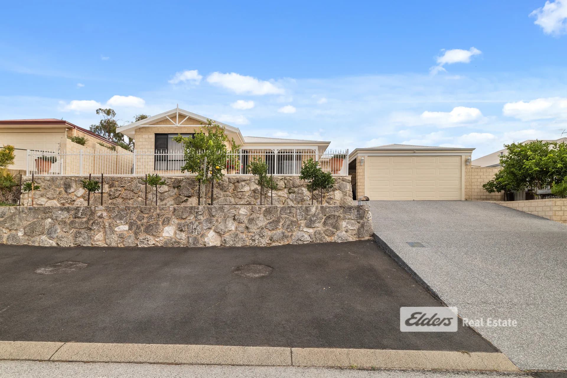 61 Barnes Avenue, Australind, WA, 6233, Australind - Thumbnail 5