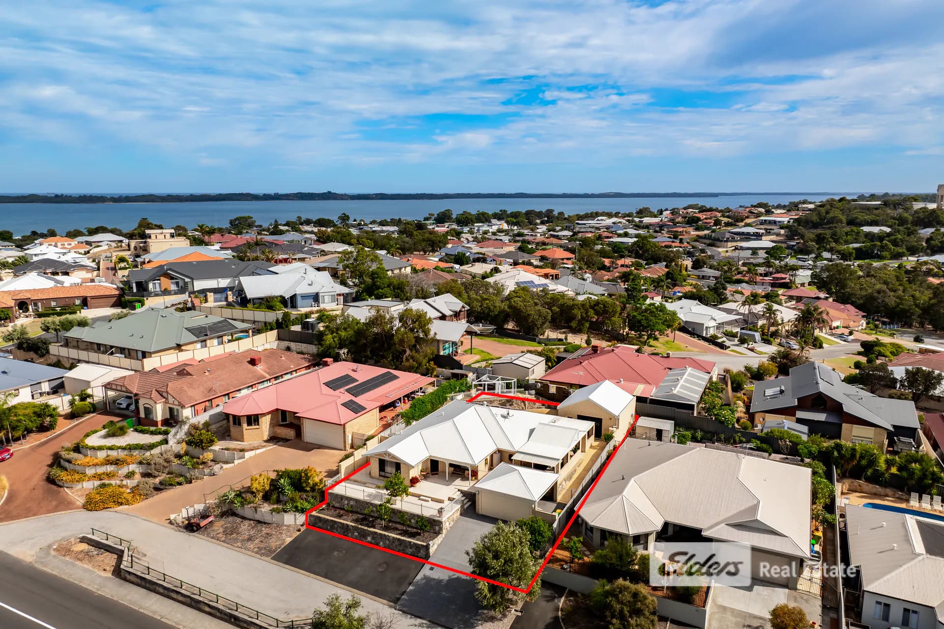 61 Barnes Avenue, Australind, WA, 6233, Australind - Thumbnail 6