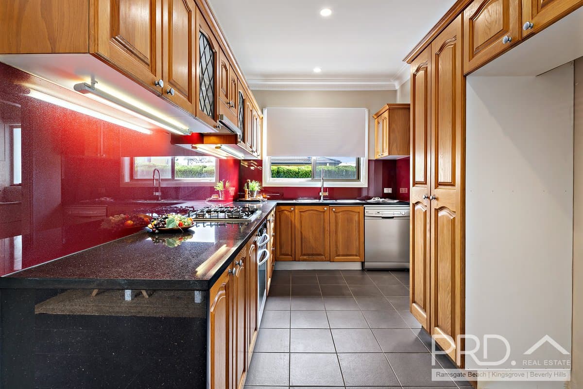 3/18-20 Russell Avenue, SANS SOUCI NSW 2219, Sans Souci - Thumbnail 3
