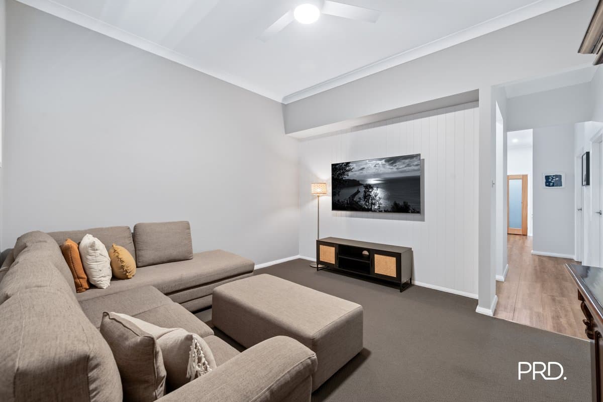 20 Galloway Road, GLENMORE PARK NSW 2745, Glenmore Park - Thumbnail 2
