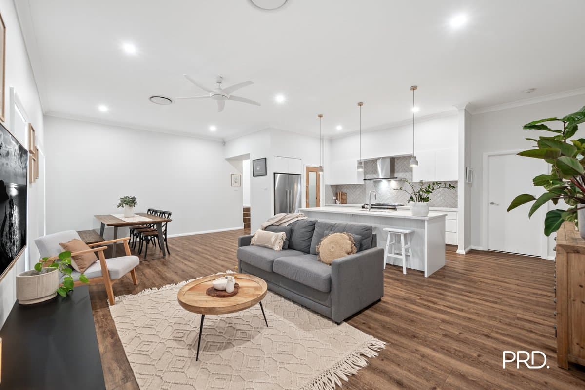 20 Galloway Road, GLENMORE PARK NSW 2745, Glenmore Park - Thumbnail 4