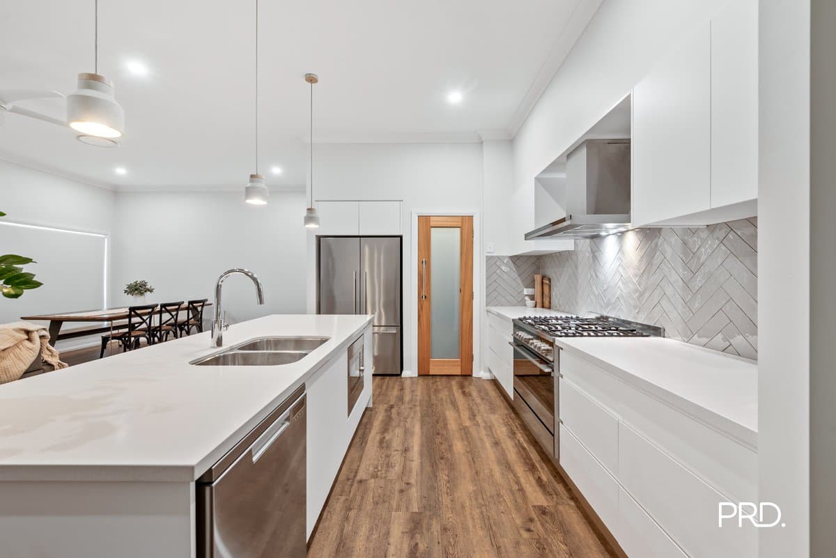 20 Galloway Road, GLENMORE PARK NSW 2745, Glenmore Park - Thumbnail 5