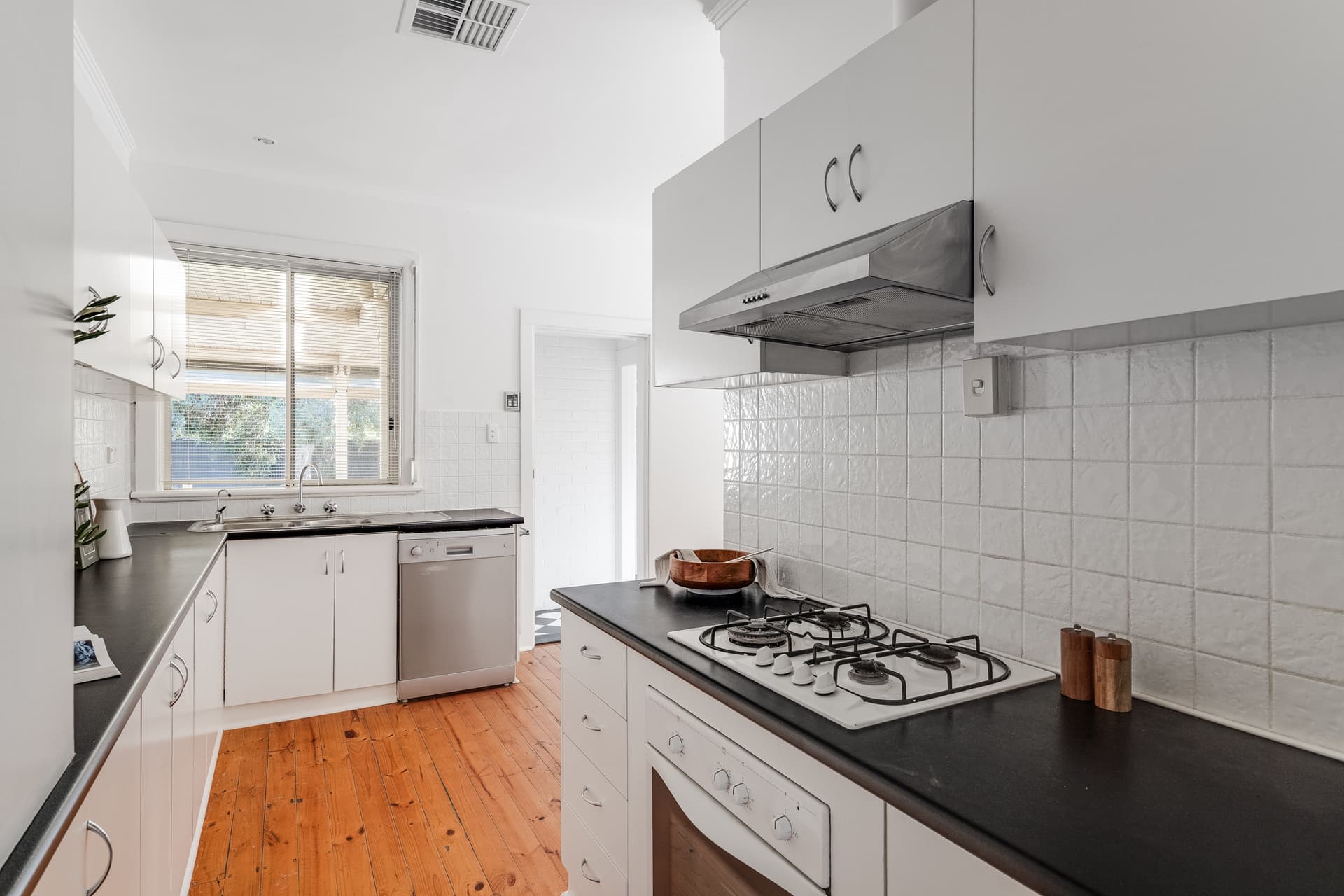 150 Crozier Avenue, Melrose Park - Thumbnail 6