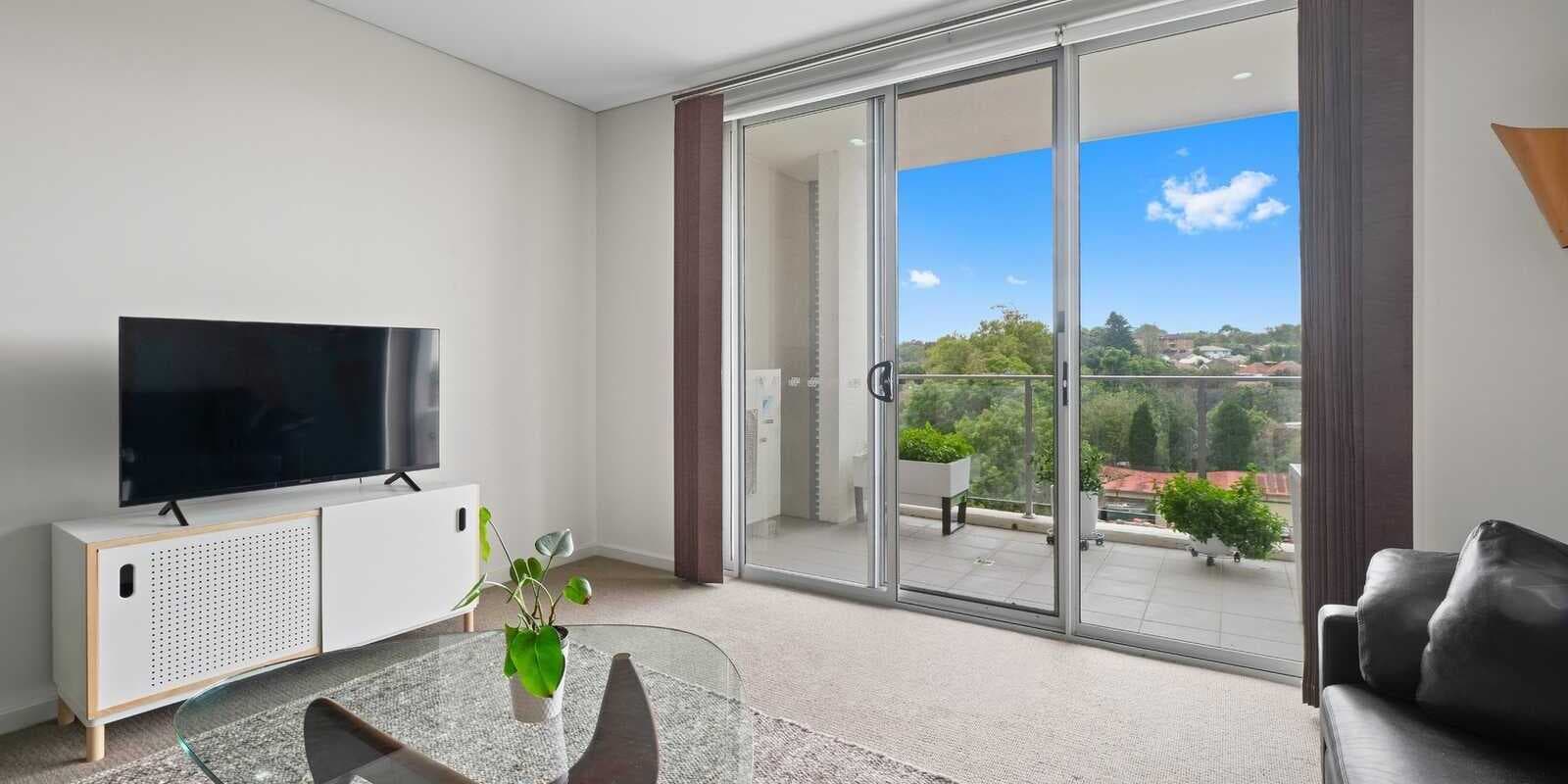 405/4 Broughton Street Canterbury, Canterbury - Thumbnail 3
