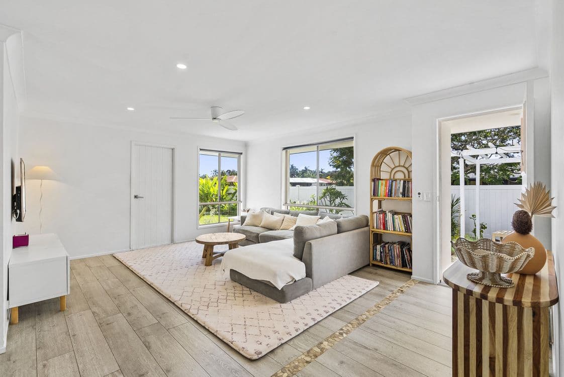 47 Bienvenue Drive, Currumbin Waters, QLD 4223, Currumbin Waters - Thumbnail 3