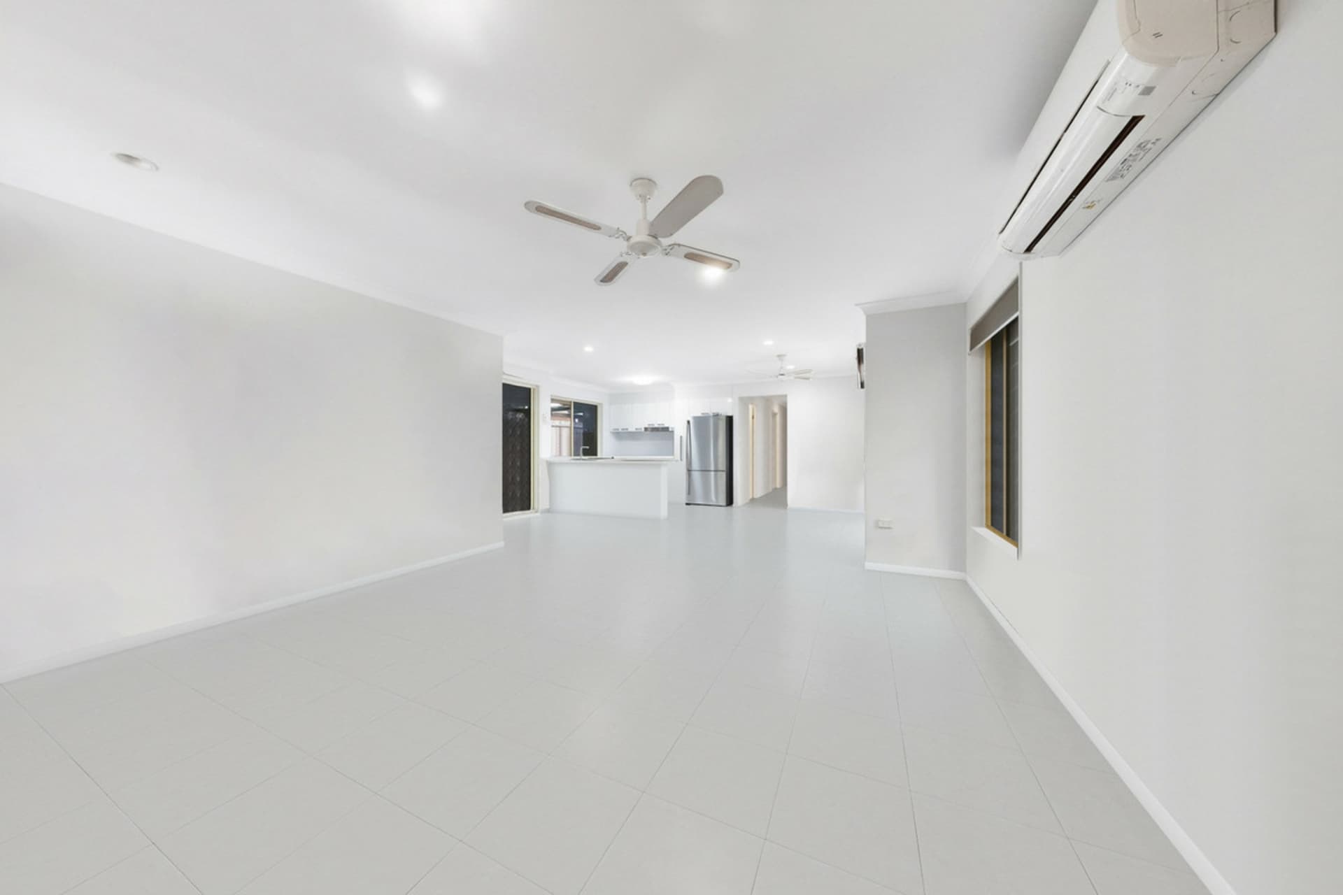 6 Southerden Drive, North Lakes, North Lakes - Thumbnail 6