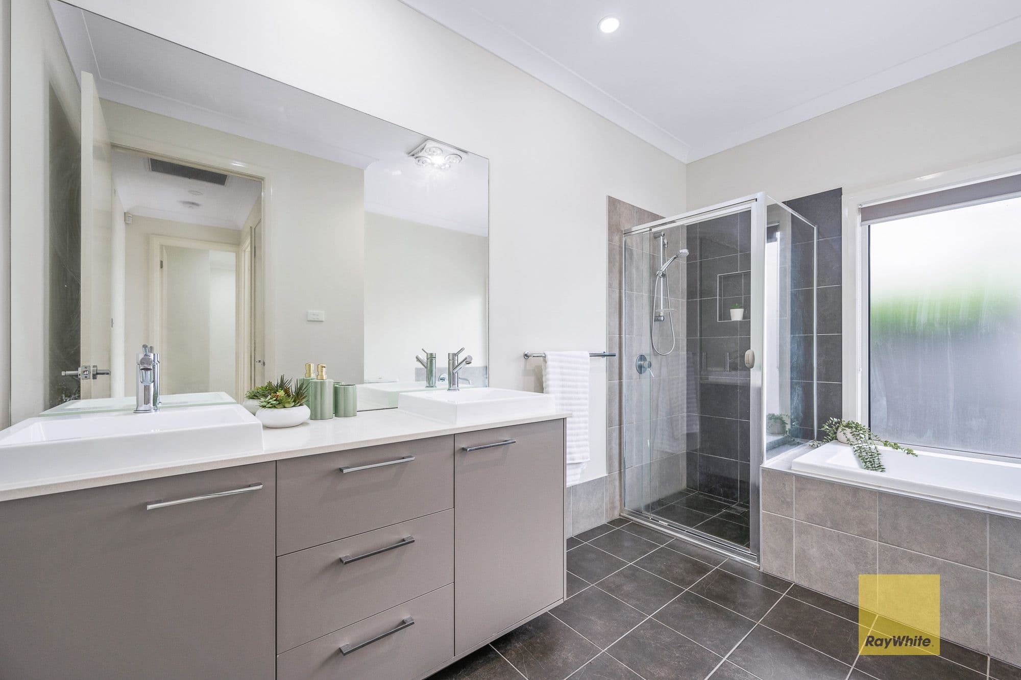 21 Mulvihill Crescent, Denham Court NSW 2565, Denham Court - Thumbnail 7