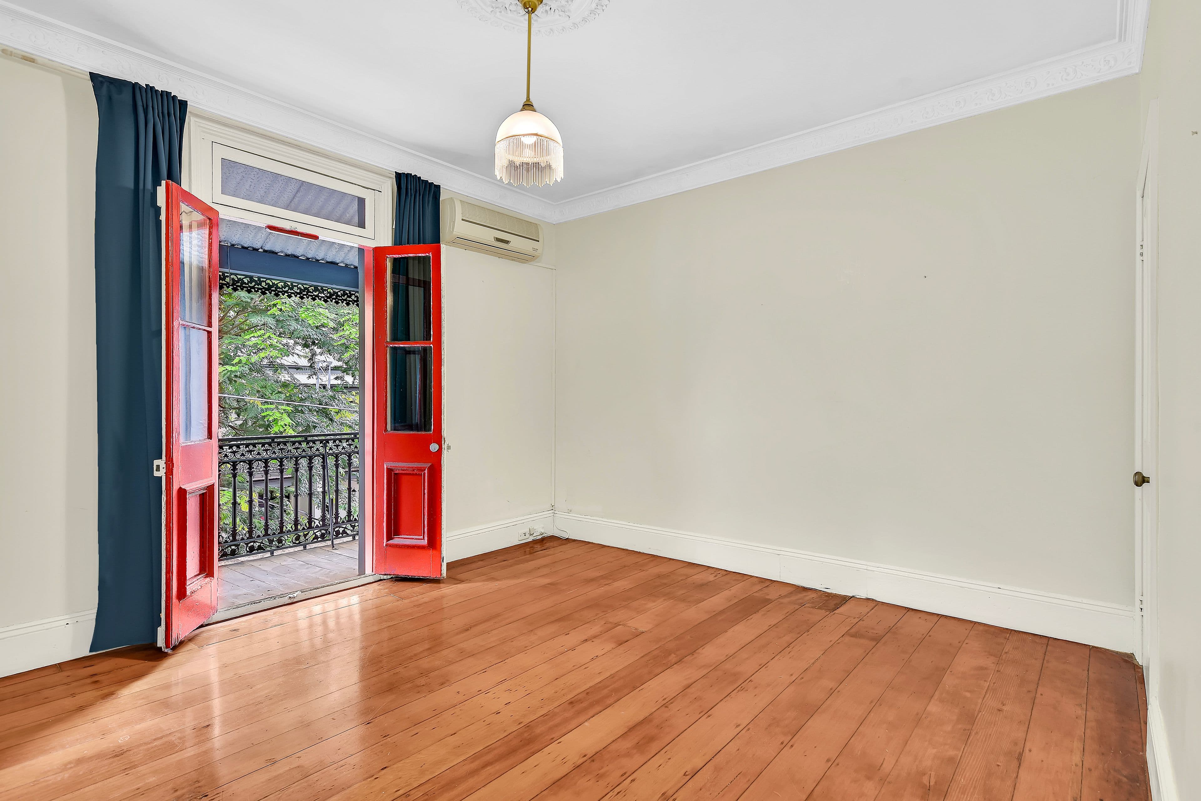 247 Denison Street, Newtown NSW 2042, Newtown - Thumbnail 2