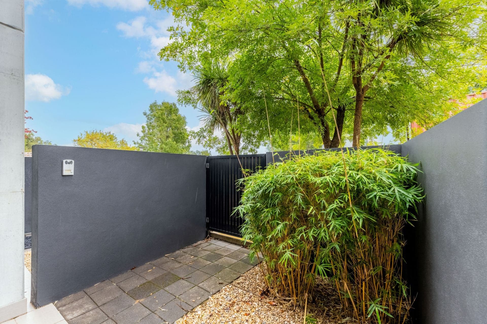 18/43 Hampton Circuit Yarralumla ACT, Yarralumla - Image 1