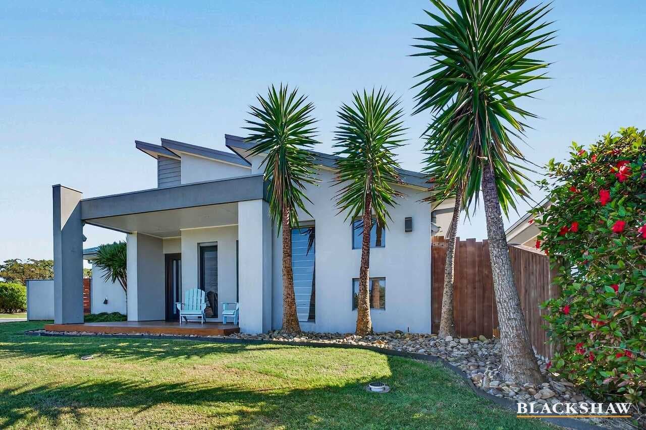 6 Bagarin Avenue, Tomakin, Tomakin - Image 1