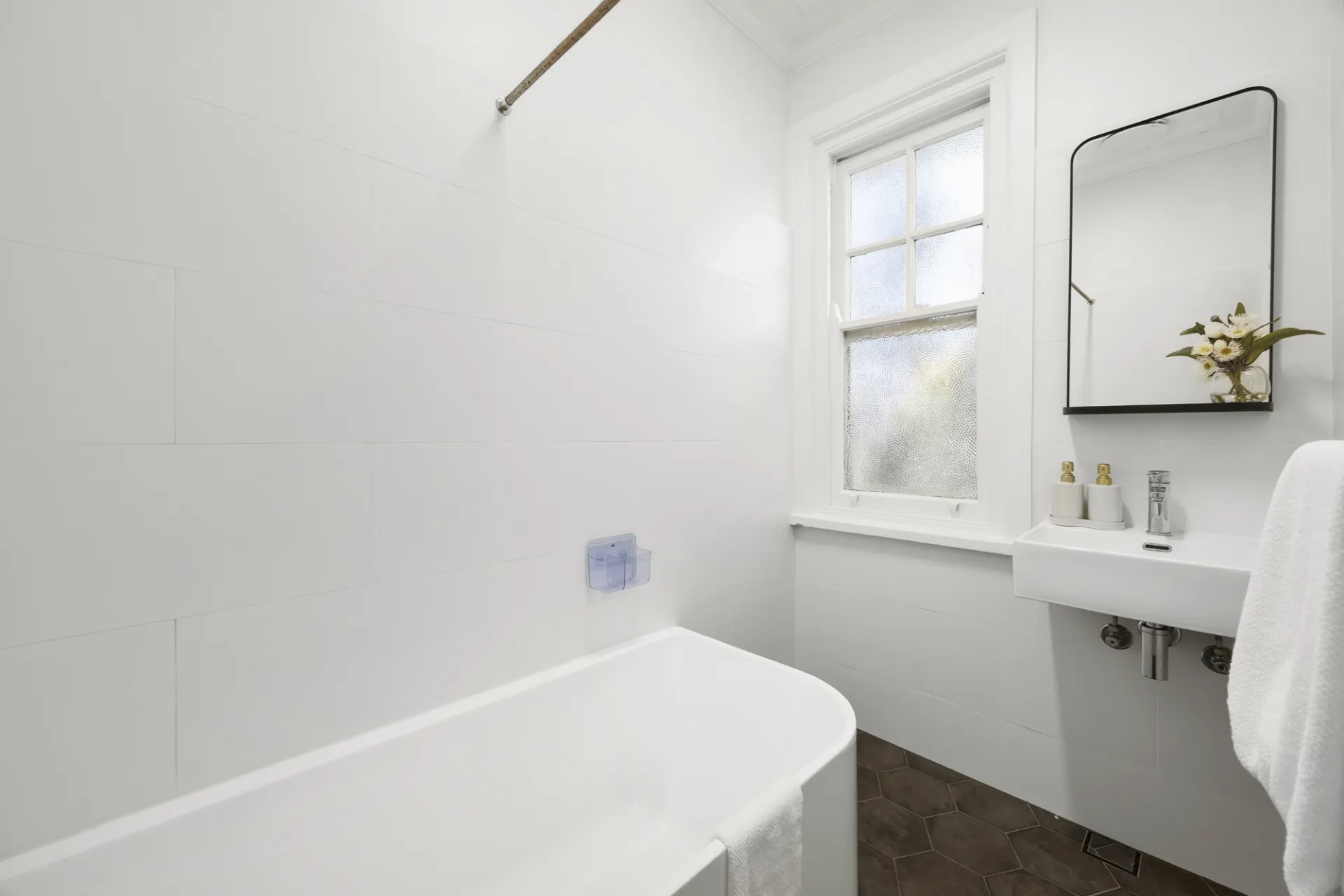 10/4 Russell Street, Wollstonecraft - Thumbnail 7