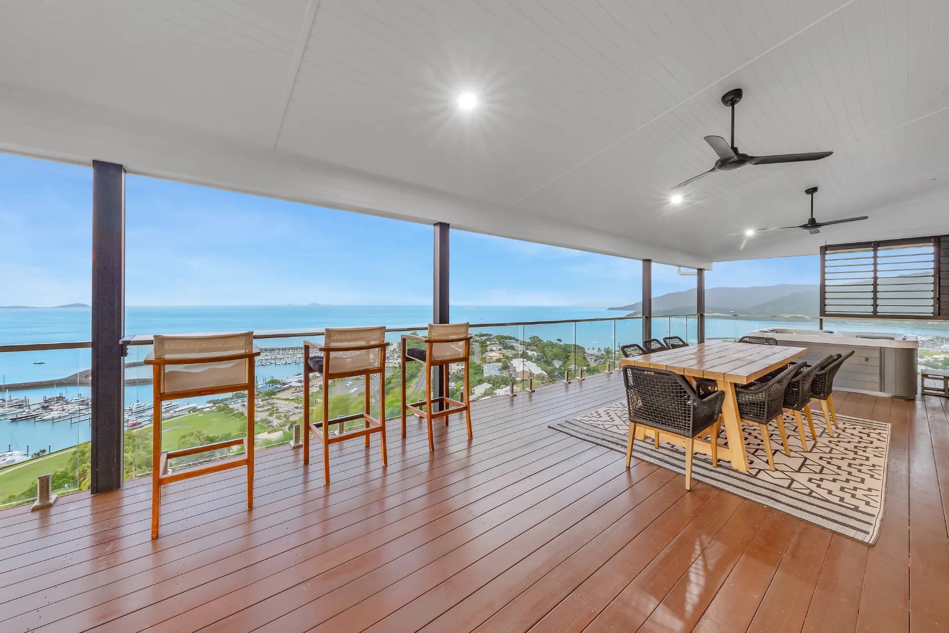 18 Marina View Court, Airlie Beach - Thumbnail 2