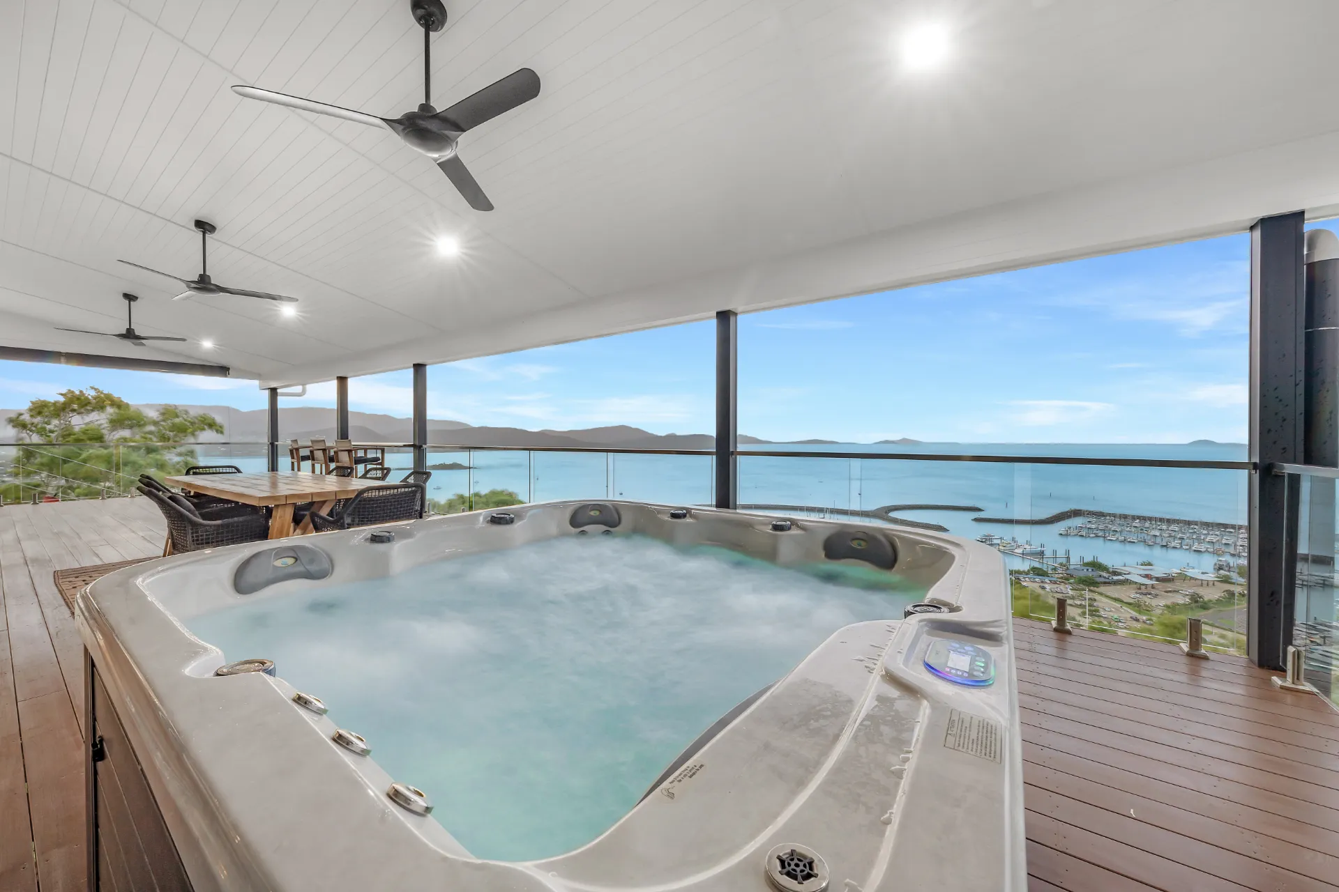 18 Marina View Court, Airlie Beach - Thumbnail 3