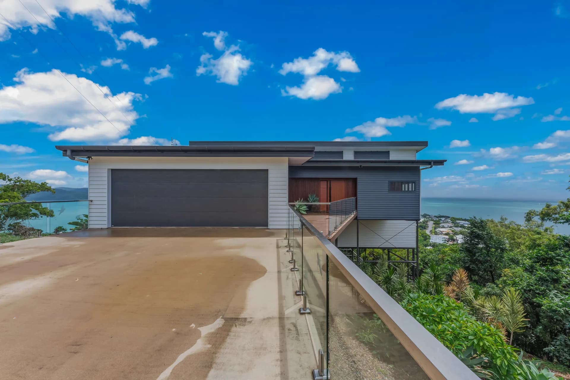 18 Marina View Court, Airlie Beach - Thumbnail 4