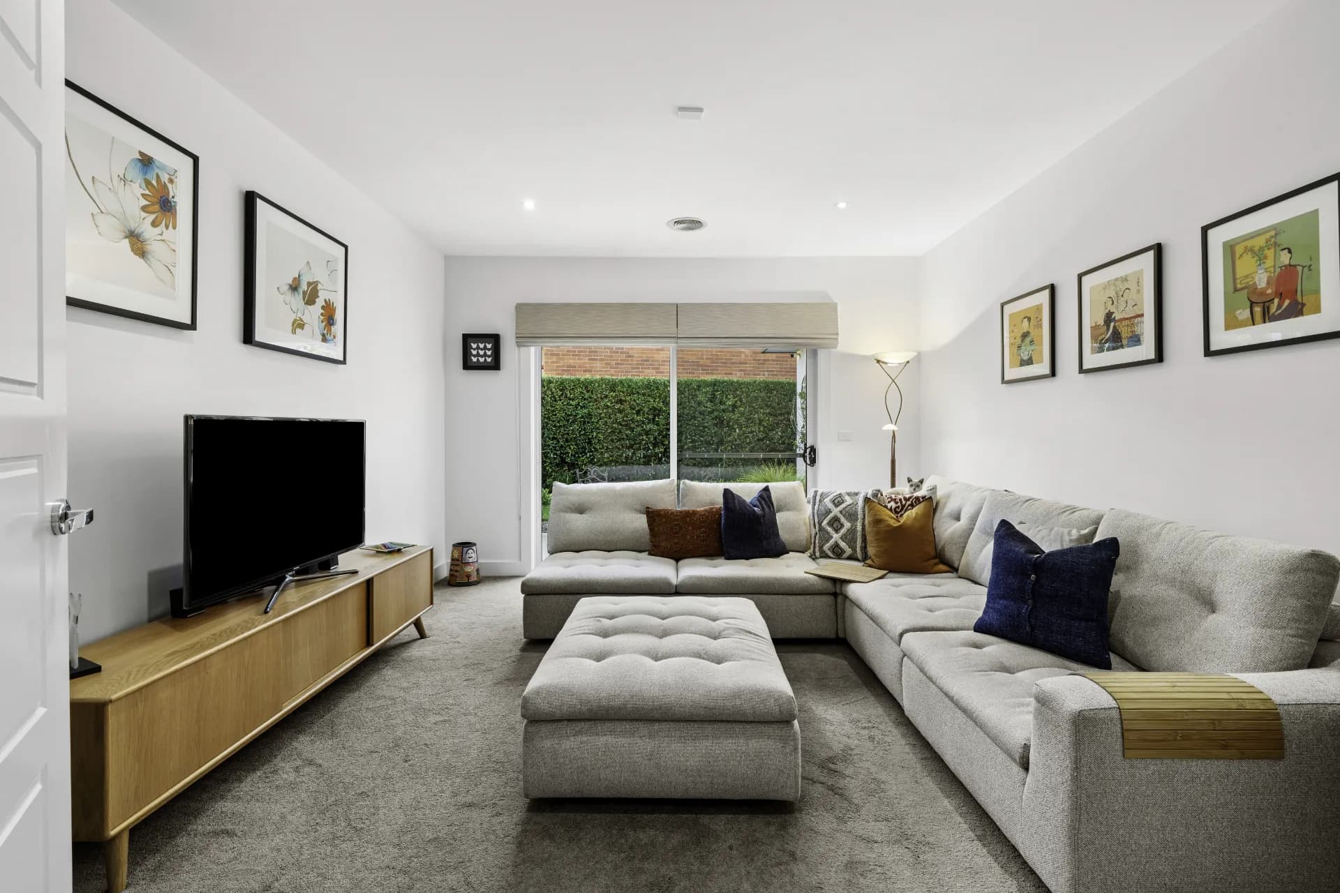 66 Waller Crescent, Campbell - Thumbnail 4