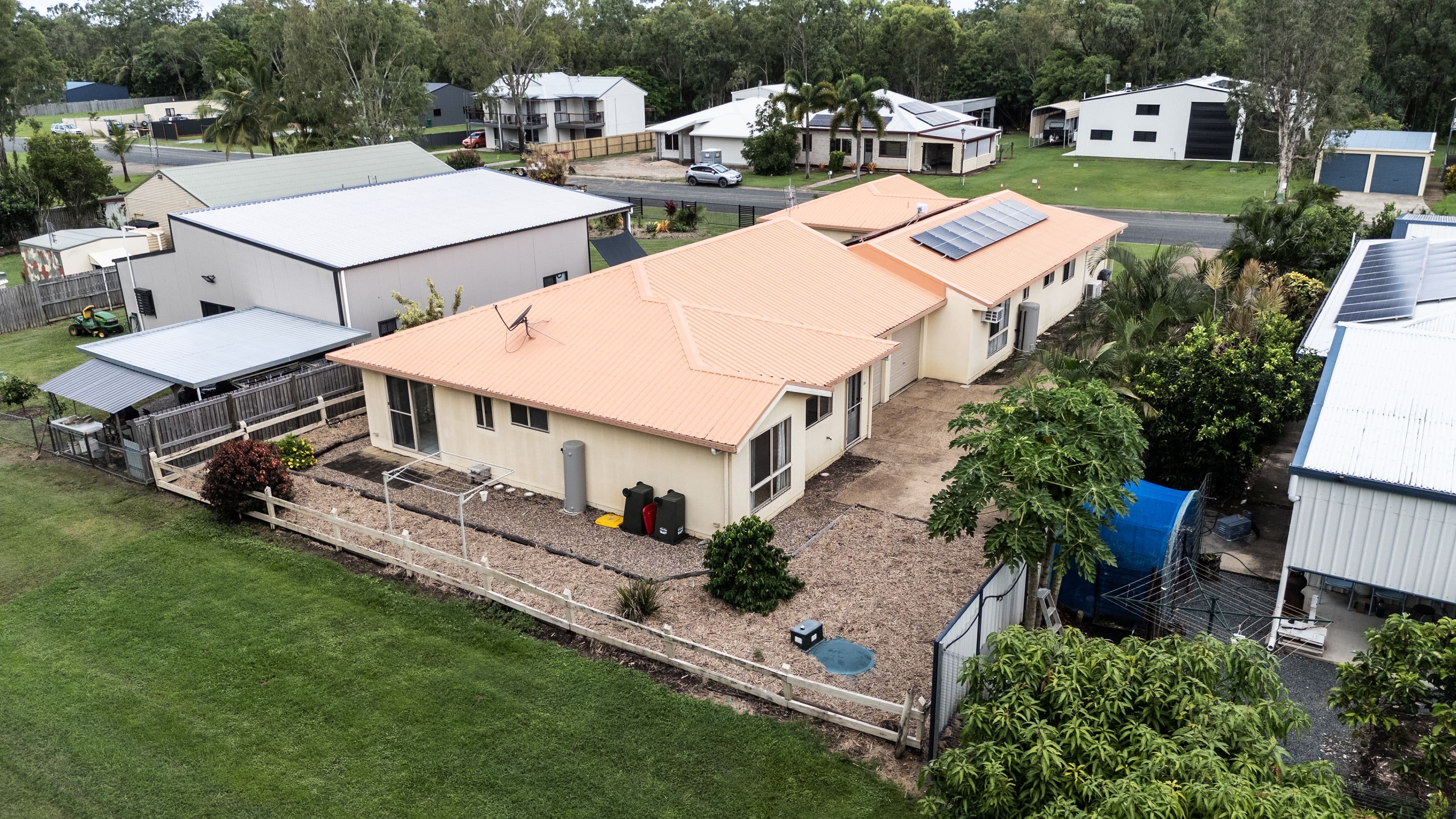 2/23 Marine Parade, Midge Point QLD 4799, Laguna Quays - Thumbnail 2