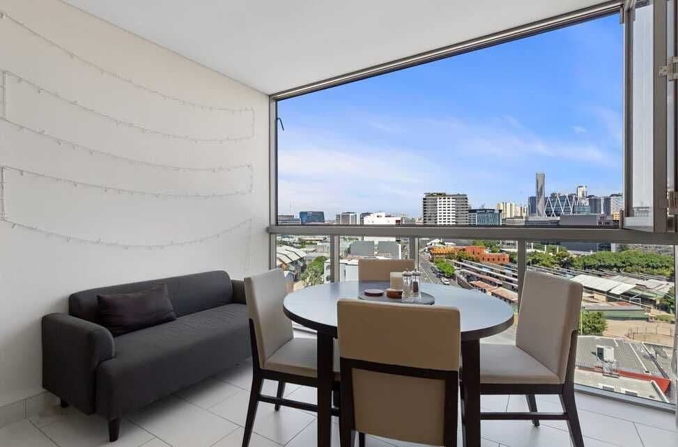 1082/16 Hamilton Place, Bowen Hills QLD 4006, Bowen Hills - Thumbnail 2