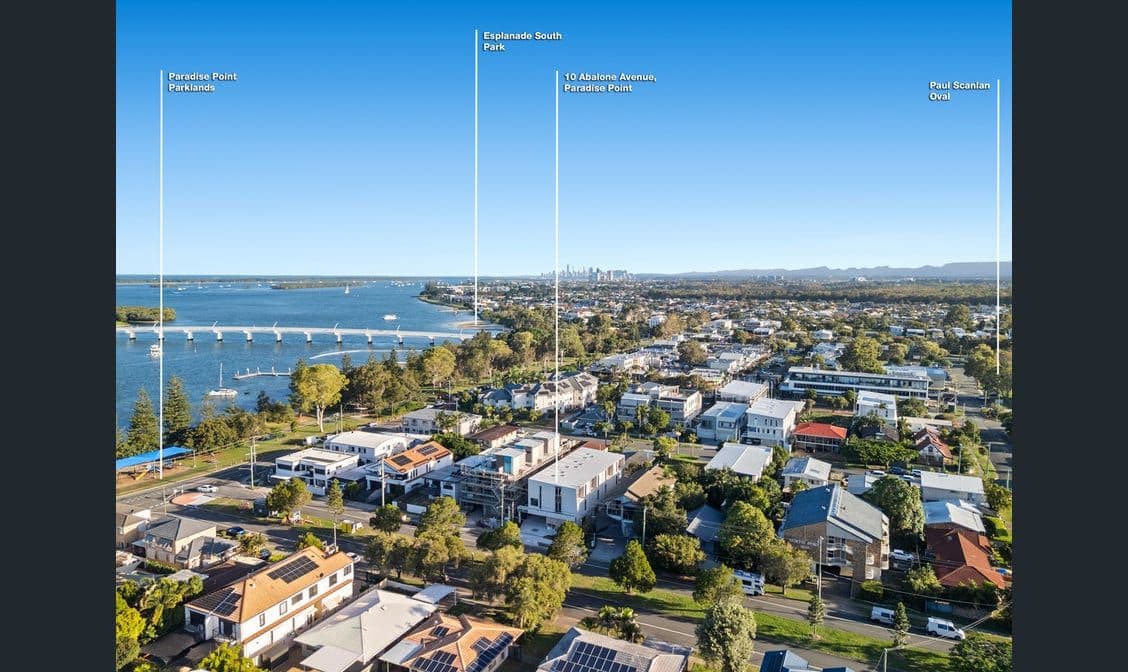 10 Abalone Avenue, Paradise Point QLD 4216, Paradise Point - Thumbnail 2