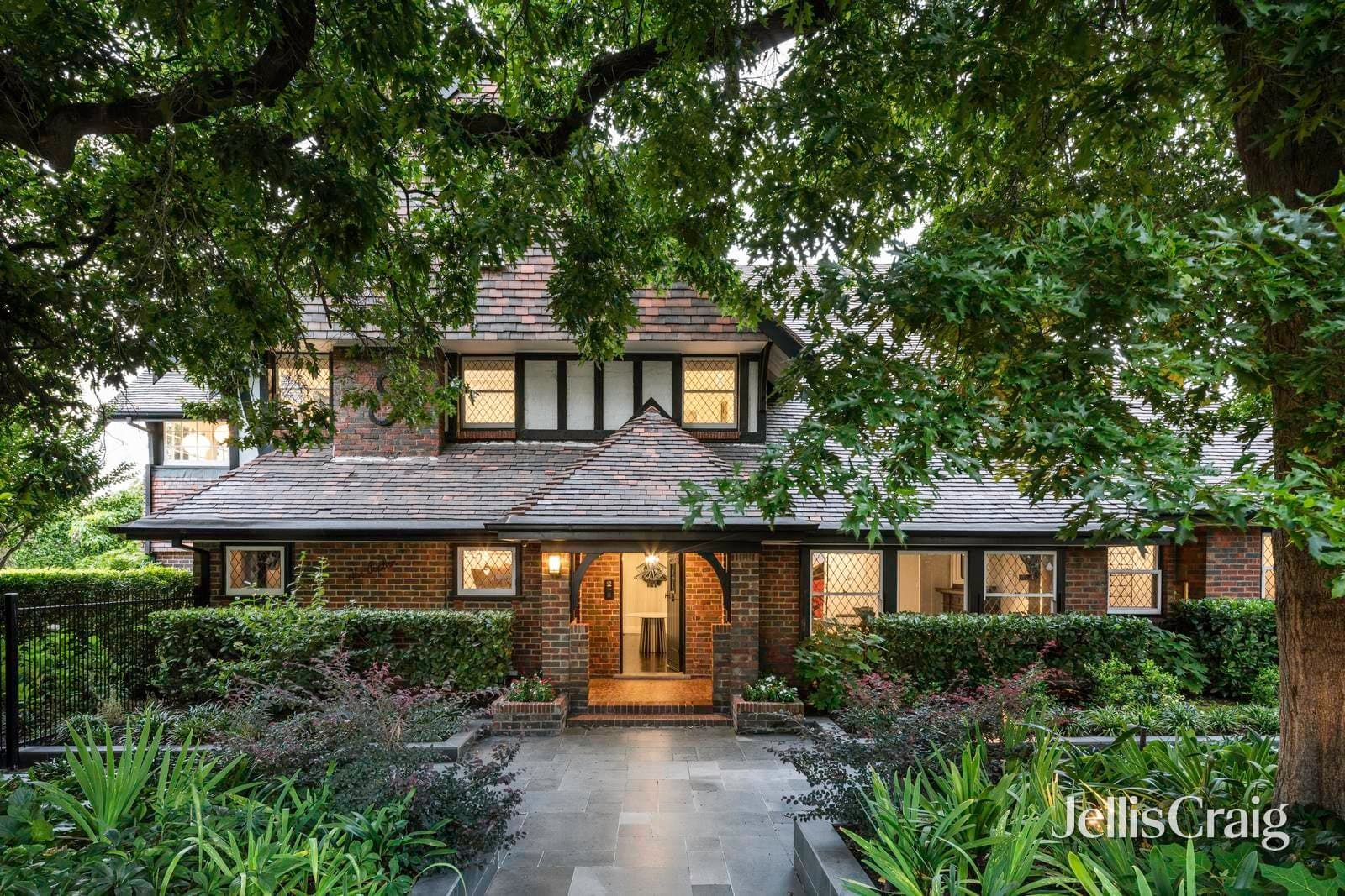 2 Daracombe Avenue, Kew, Kew - Thumbnail 4