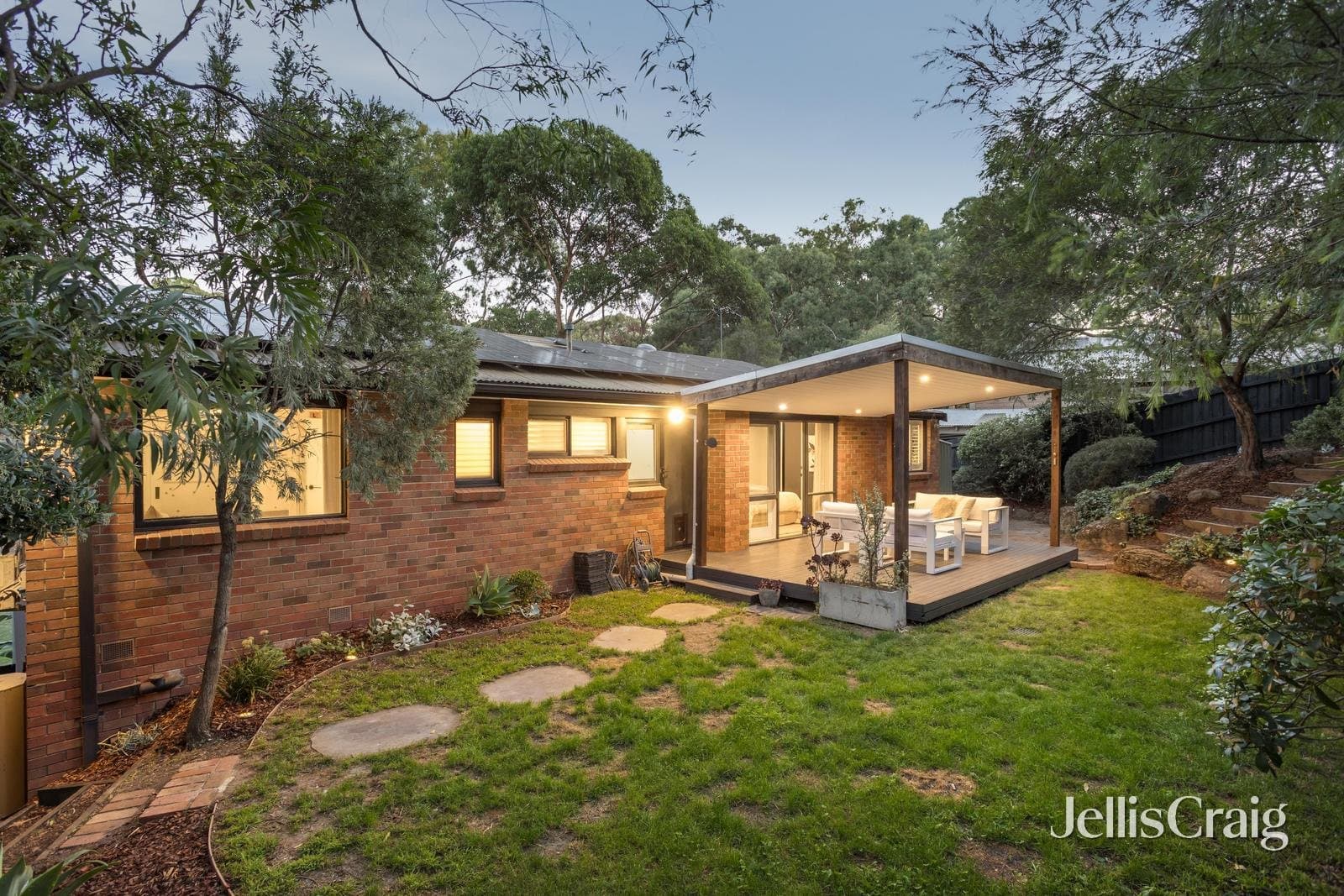 51 Belmont Crescent, Montmorency, Montmorency - Image 1