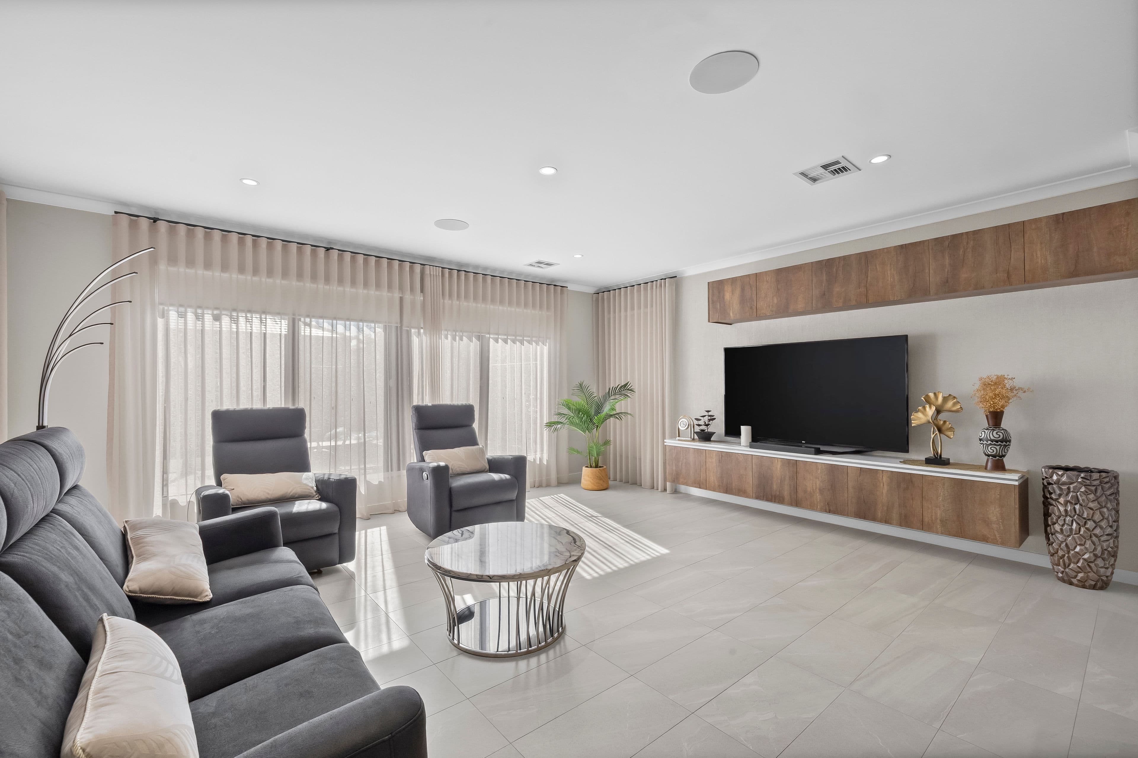 11 Sarte Way, Wollert VIC 3750, Wollert - Thumbnail 2