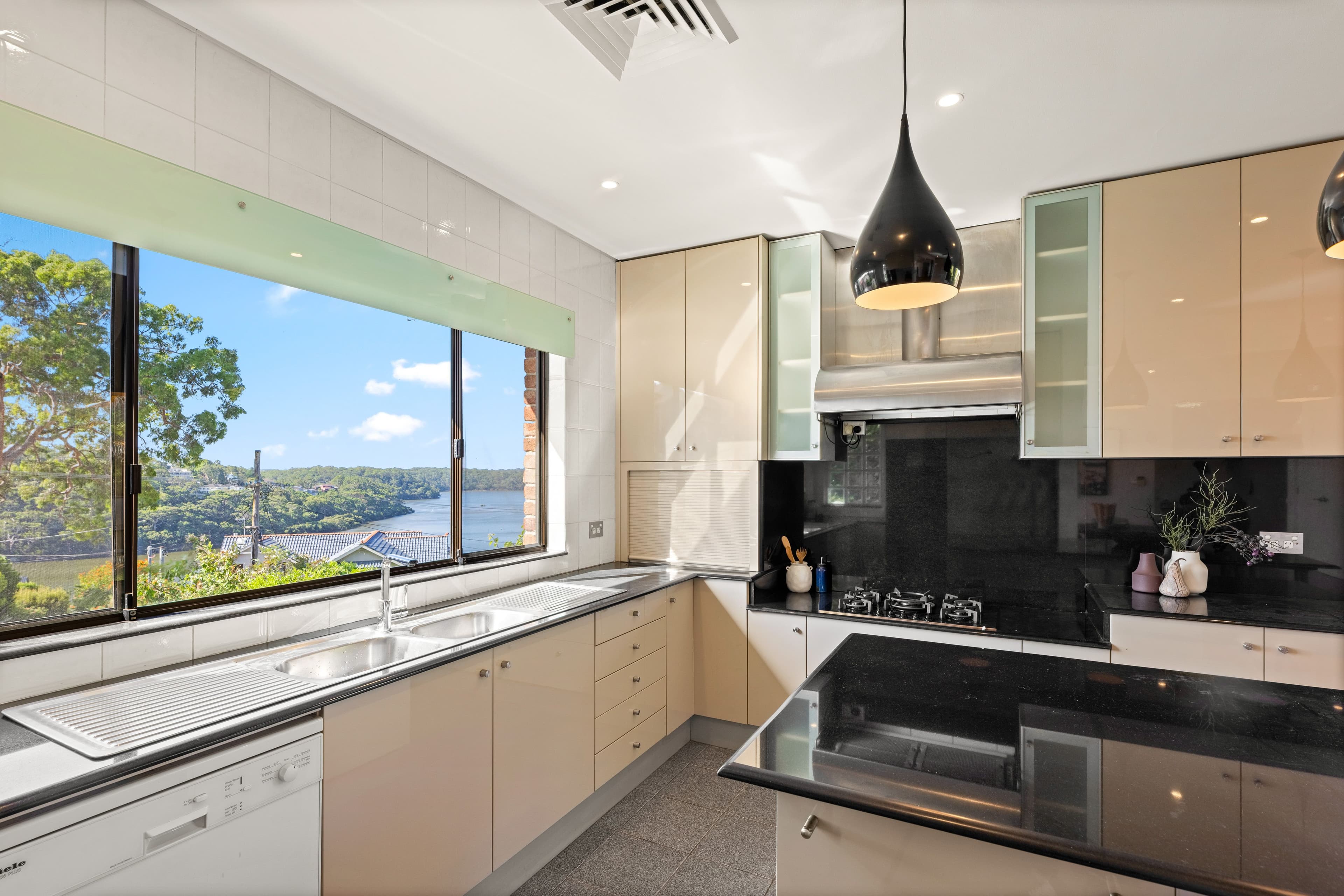 202 Fowler Road, Illawong NSW 2234, Illawong - Thumbnail 4